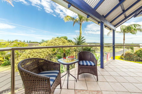 Coast Yamba - Adults Only - Mackay Tourism 24
