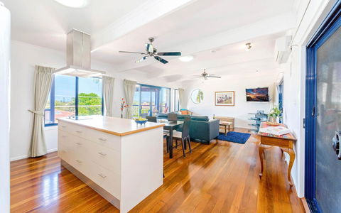 Coast Yamba - Adults Only - Mackay Tourism 10