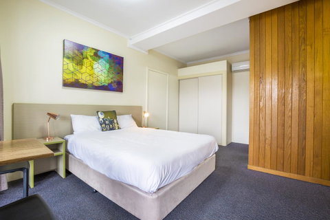 Boomerang Hotel - Mackay Tourism 0