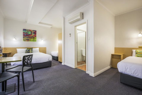 Boomerang Hotel - Mackay Tourism 2