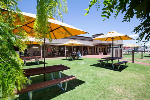 Boomerang Hotel - Mackay Tourism 25