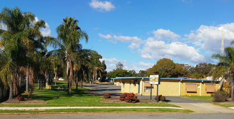 Temora Motel - Mackay Tourism 0