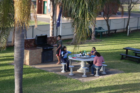 Temora Motel - Mackay Tourism 8