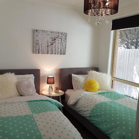 Belle In Bowral - Mackay Tourism 13