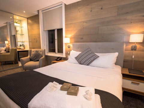 Crown Hotel Surry Hills - Mackay Tourism 7
