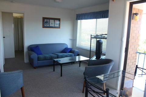 Narooma Palms Holiday Apartments - Mackay Tourism 3