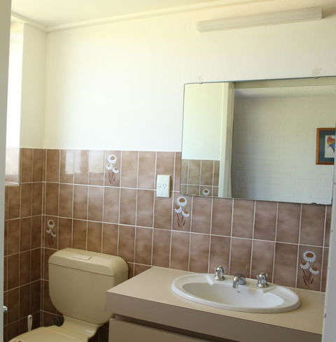 Narooma Palms Holiday Apartments - Mackay Tourism 6