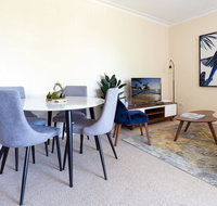 Stay in the heart of Randwick with style - Mackay Tourism