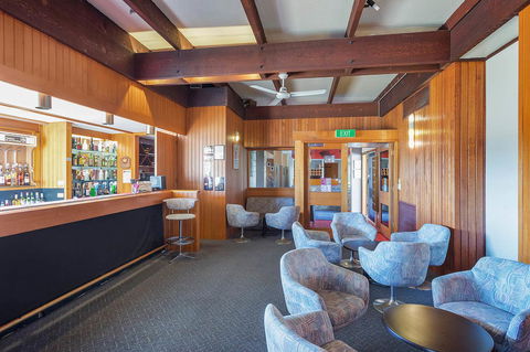 Black Dolphin Resort Motel & Apartments - Mackay Tourism 39