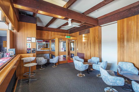 Black Dolphin Resort Motel & Apartments - Mackay Tourism 35