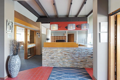 Black Dolphin Resort Motel & Apartments - Mackay Tourism 40