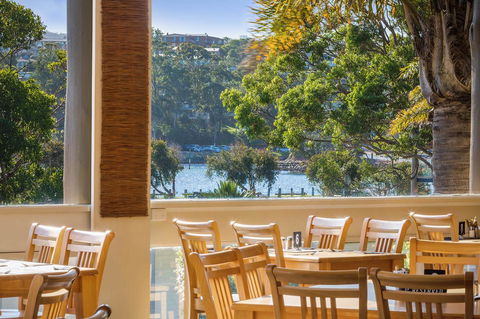 Black Dolphin Resort Motel & Apartments - Mackay Tourism 32