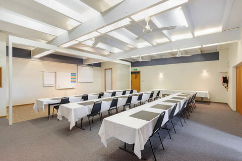 Black Dolphin Resort Motel & Apartments - Mackay Tourism 37