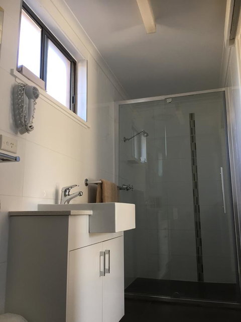 Deniliquin Motel - Mackay Tourism 5