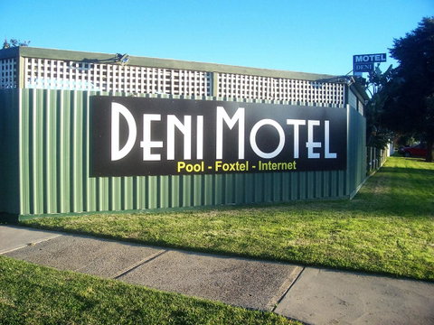 Deniliquin Motel - Mackay Tourism 21
