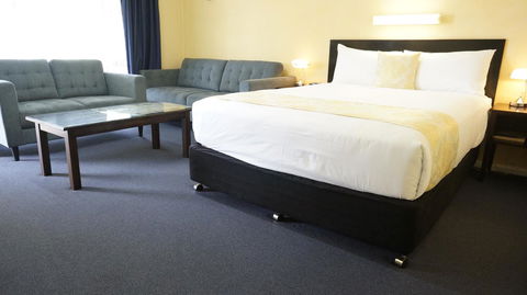 Highway Motor Inn Taree - Mackay Tourism 13