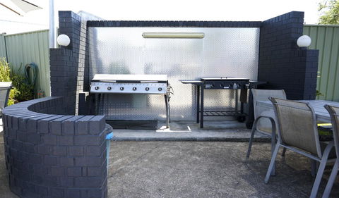 Highway Motor Inn Taree - Mackay Tourism 31