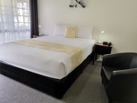 Highway Motor Inn Taree - Mackay Tourism 17