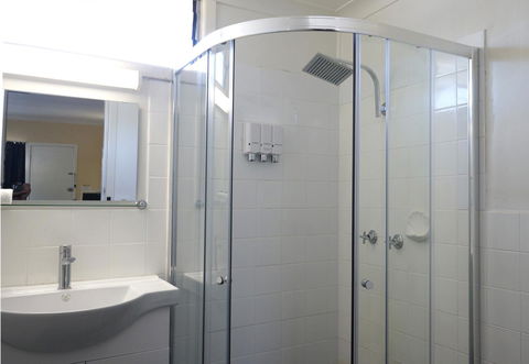 Highway Motor Inn Taree - Mackay Tourism 20