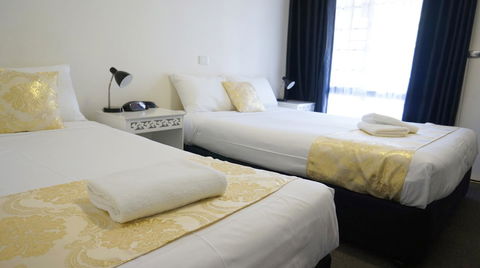 Highway Motor Inn Taree - Mackay Tourism 8