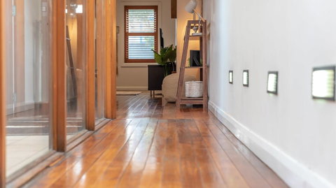 2 Bed House + Loft In Pyrmont - Mackay Tourism 18