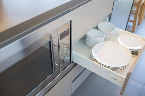 Australian Tower Stay - Mackay Tourism 24