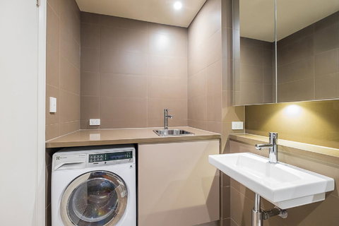 Australian Tower Stay - Mackay Tourism 16