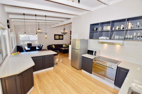 Wildlife Lodge Katoomba - Mackay Tourism 18