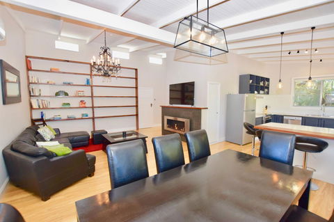 Wildlife Lodge Katoomba - Mackay Tourism 16