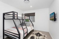 Book Wamberal Accommodation Vacations Mackay Tourism Mackay Tourism