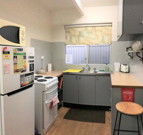 Kon Tiki Apartments - Mackay Tourism 21