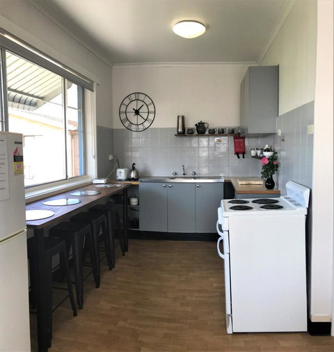 Kon Tiki Apartments - Mackay Tourism 7