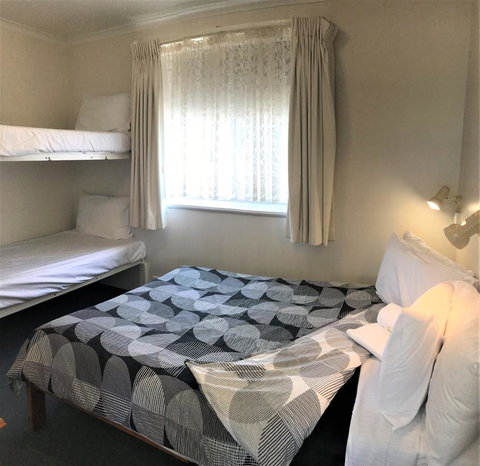 Kon Tiki Apartments - Mackay Tourism 6