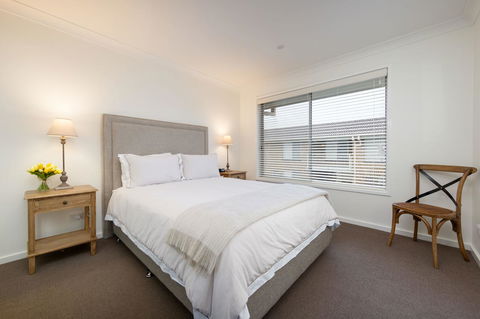 Sleeping In Style - Central & Sophisticated - Mackay Tourism 3
