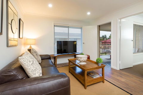 Sleeping In Style - Central & Sophisticated - Mackay Tourism 5