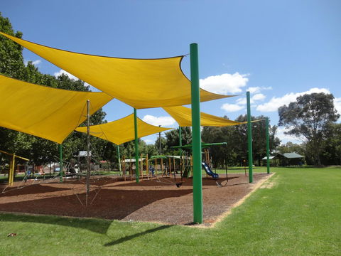 Panorama Bathurst - Mackay Tourism 36