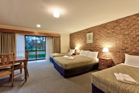 Hume Country Motor Inn - Mackay Tourism 42