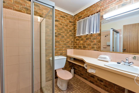 Hume Country Motor Inn - Mackay Tourism 41