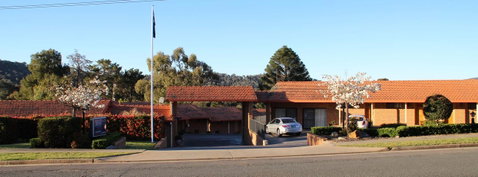 Hume Country Motor Inn - Mackay Tourism 11