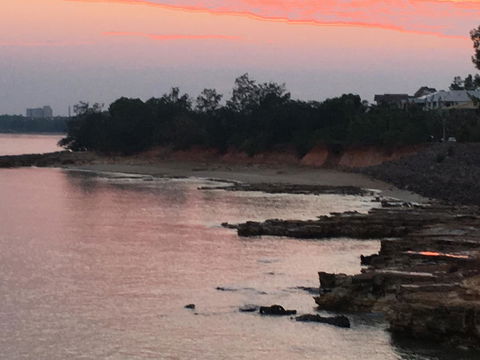 Nightcliff Foreshore Getaway - McKay Gardens - Mackay Tourism 32
