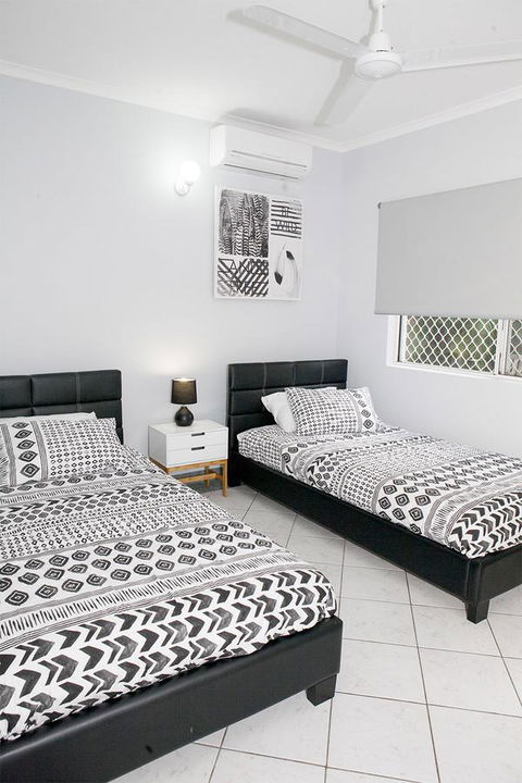 Nightcliff Foreshore Getaway - McKay Gardens - Mackay Tourism 12
