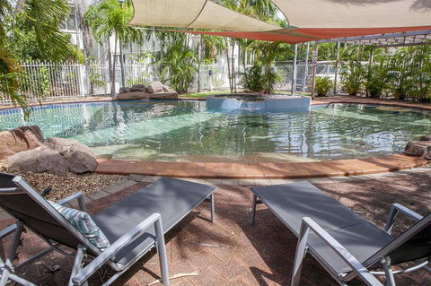 Nightcliff Foreshore Getaway - McKay Gardens - Mackay Tourism 3