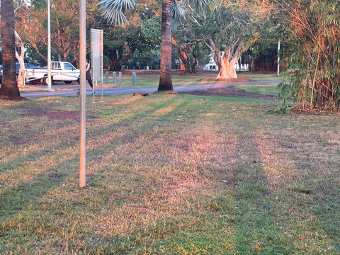 Nightcliff Foreshore Getaway - McKay Gardens - Mackay Tourism 36