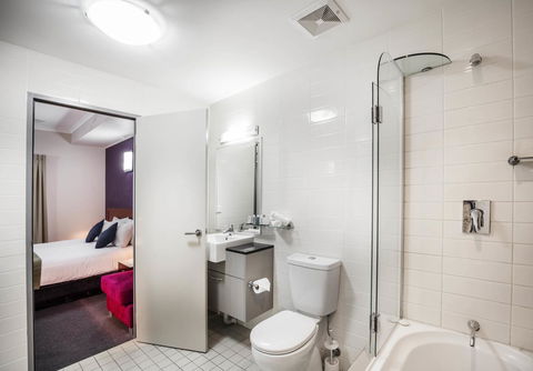 Novotel Darwin Airport - Mackay Tourism 21