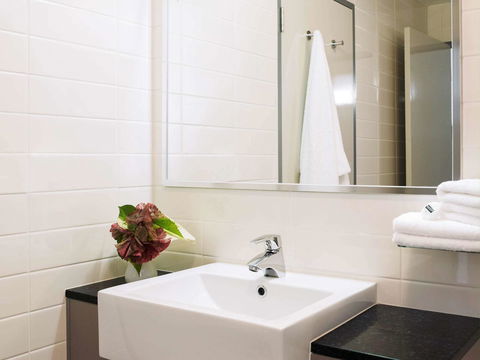 Novotel Darwin Airport - Mackay Tourism 25