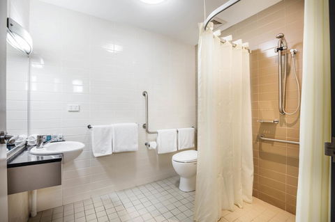 Novotel Darwin Airport - Mackay Tourism 31