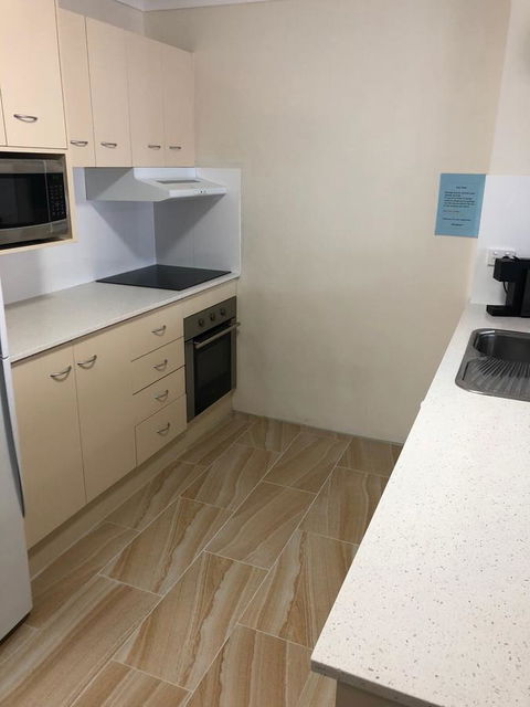 Beaches Serviced Apartments - Mackay Tourism 11