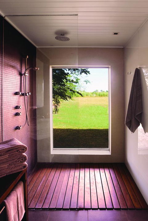 Wildman Wilderness Lodge - Mackay Tourism 16