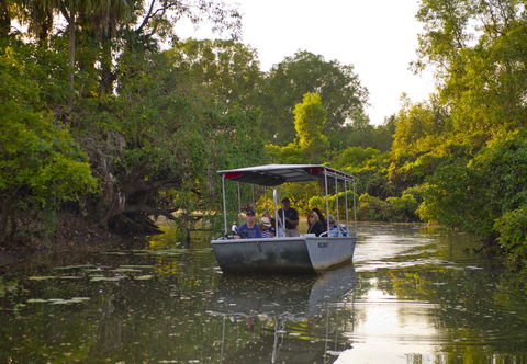 Wildman Wilderness Lodge - Mackay Tourism 23