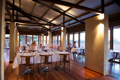 Wildman Wilderness Lodge - Mackay Tourism 17